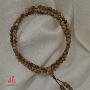 Chuỗi hạt đeo cổ Phú Long